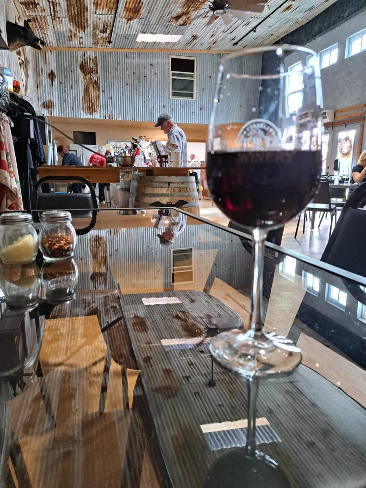The Container Retreat @ 290 Wine Trail #10 Welcome Friends! Hye ภายนอก รูปภาพ